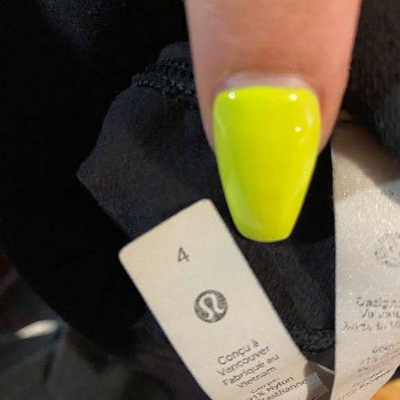 Lulu lemon joggers - Picture 2 of 4